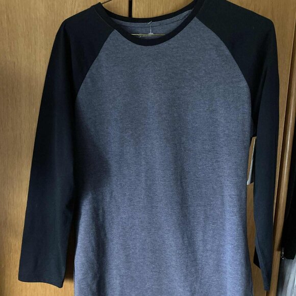 Cute SOFFE Gray and Black Baseball Jersey style top - Picture 5 of 11